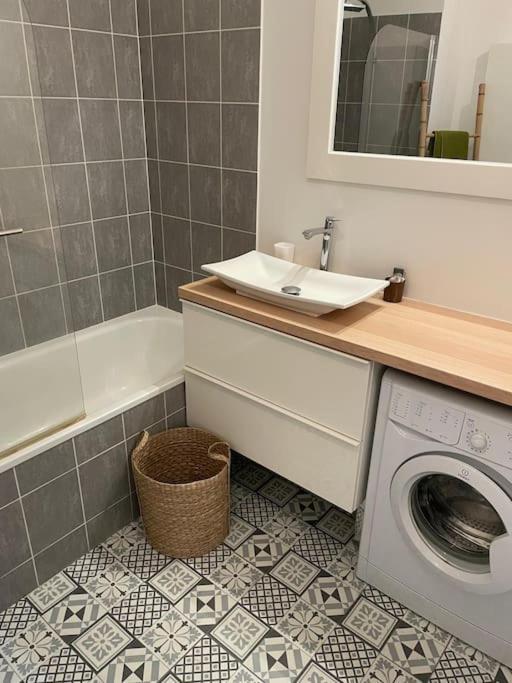 Studio 28 M2 & Jardin Privatif 20 M2 Montigny-le-Bretonneux Buitenkant foto